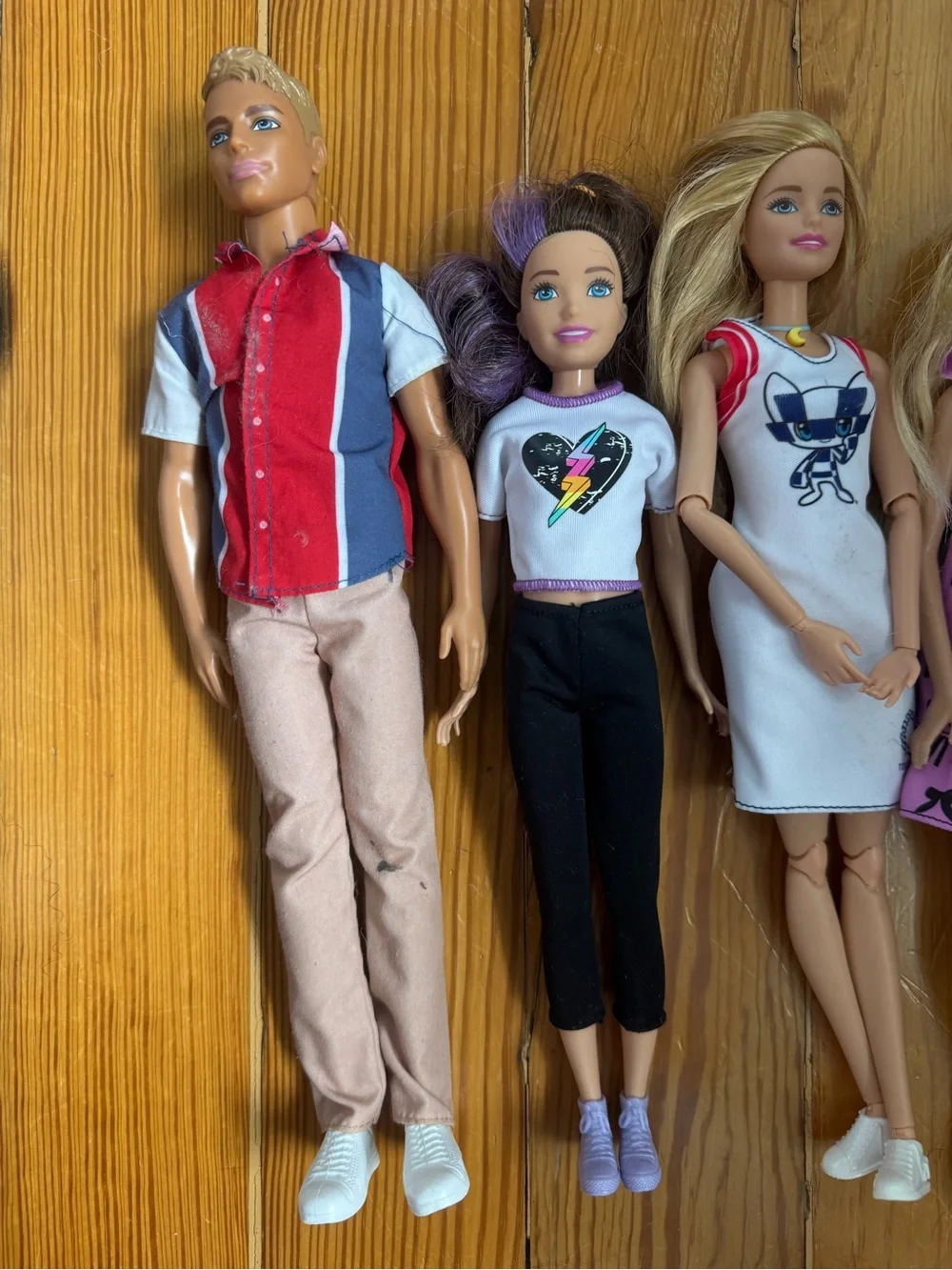 Barbie bundling used varied